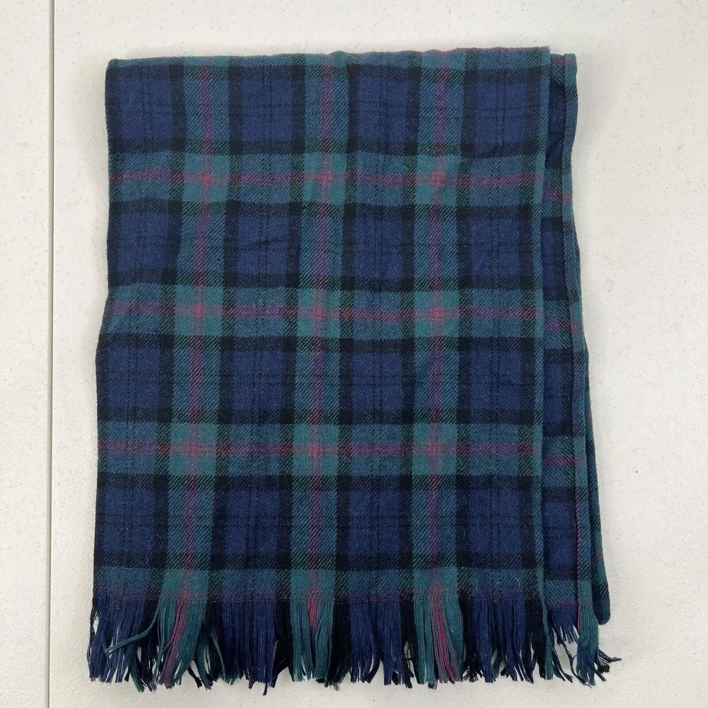 VTG Pendleton Plaid Virgin Wool Scarf Green Black Official Tartan Fringe FLAWS